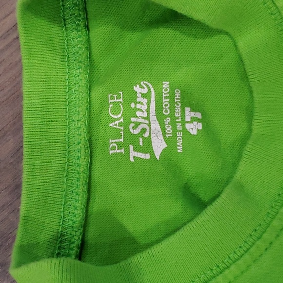 Children's Place/Genuine Kids Out of this World Matching T-Shirt w/ Plaid Shorts - Picture 4 of 10